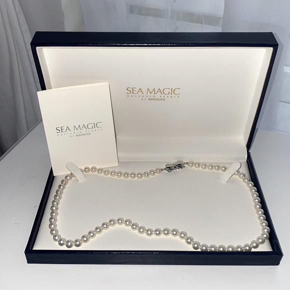 Kay Jewelers Jewelry - Sea Magic Pearl Necklace 18”
